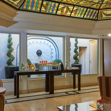 Melia Vendome 4*