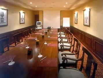 ホテル Melia Vendome 4*