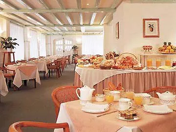 ホテル Melia Vendome 4*
