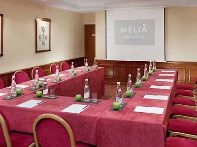 Melia Vendome ホテル パリ