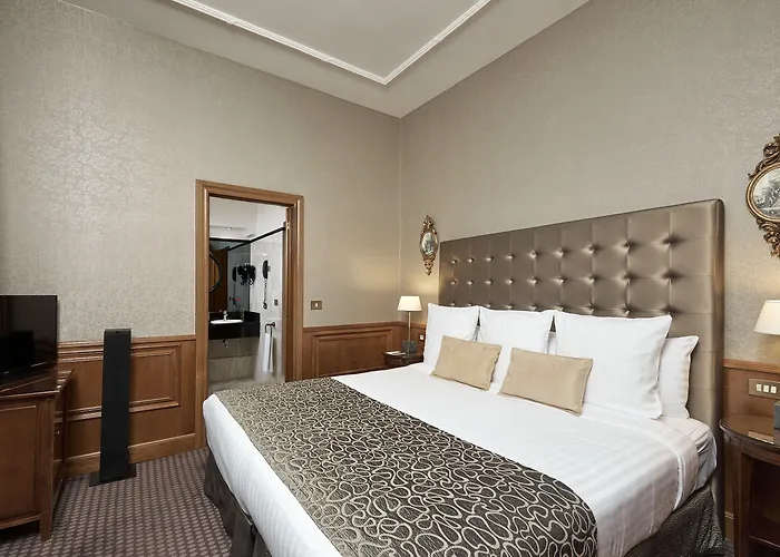 Hotel Meliá Vendôme 4*