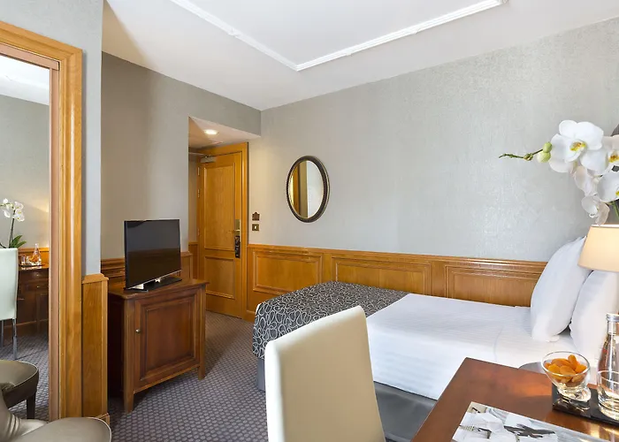 Meliá Vendôme Hotel 4*
