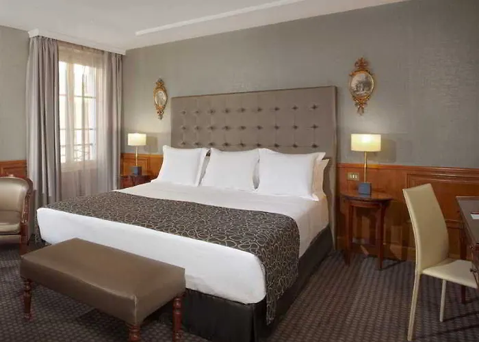 Hotel Meliá Vendôme 4*